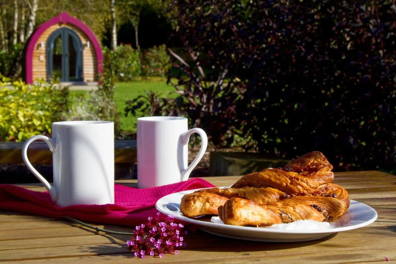 Glamping - York Holiday & Cycle Stop 0*,
